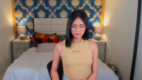 Snapshot of athenaheart chatting on March 3, 2025, 6:37 am Ady online show from March 3, 2025, 6:37 am