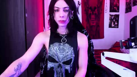 Snapshot of atheneoo_ chatting on December 18, 2025, 5:35 am athenauwu online show from December 18, 2025, 5:35 am