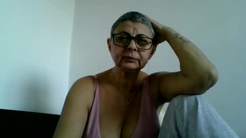 atikaarea online show from January 28, 2025, 2:42 pm