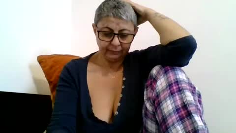 atikaarea online show from February 17, 2025, 2:26 pm