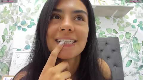 Atilana Diaz online show from February 13, 2025, 5:22 pm