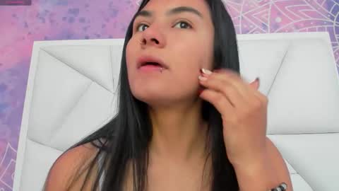 Atilana Diaz online show from September 11, 2025, 4:07 pm