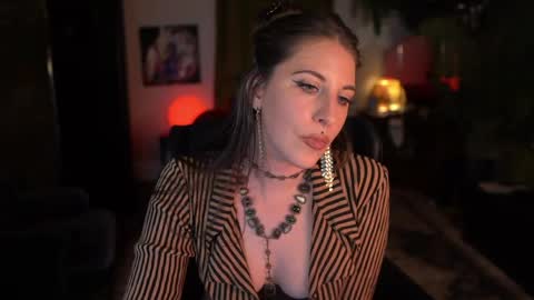 Snapshot of audrey_ chatting on April 19, 2026, 4:12 am Audrey online show from April 19, 2026, 4:12 am