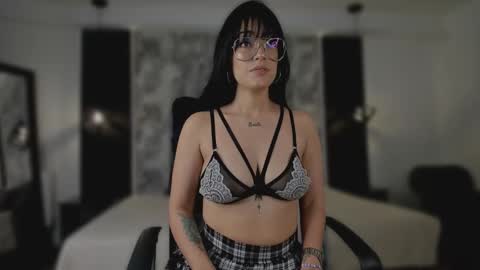 Aura online show from February 25, 2026, 12:26 pm