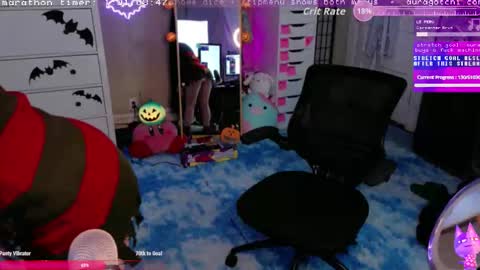 Snapshot of auragotchi chatting on October 31, 2025, 10:44 pm Aurora Aura online show from October 31, 2025, 10:44 pm