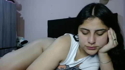 auroa_0785 online show from June 27, 2026, 6:24 pm