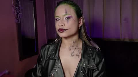 aurora_collins08 online show from October 31, 2025, 6:09 pm