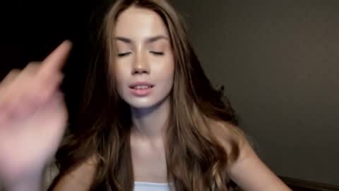 Snapshot of aurora_glow_21 chatting on November 15, 2025, 6:04 pm Aurora online show from November 15, 2025, 6:04 pm