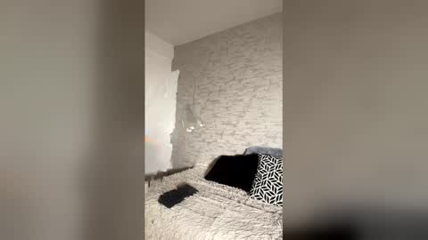 Snapshot of aurora_monroe_ chatting on March 2, 2026, 2:03 am Aurora online show from March 2, 2026, 2:03 am