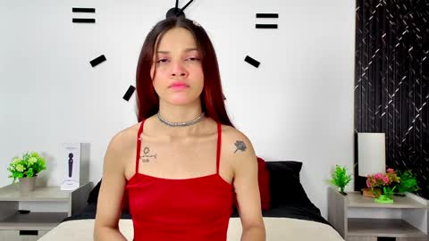 Snapshot of aurora_petitee chatting on March 27, 2026, 12:27 pm Aurora online show from March 27, 2026, 12:27 pm