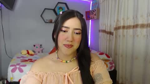 Snapshot of aurora_shy_ chatting on January 18, 2025, 4:15 am Aurora online show from January 18, 2025, 4:15 am