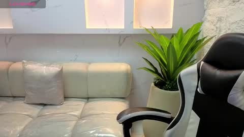 AURORA  online show from February 24, 2026, 2:20 am