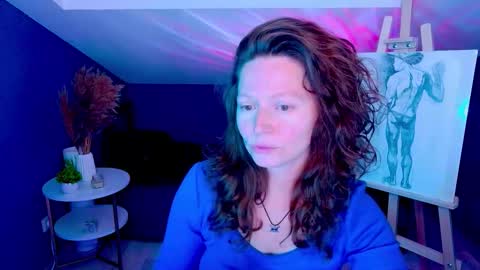 auroraborealis__ online show from October 1, 2025, 6:41 am