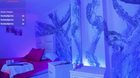 Snapshot of aurorarojas chatting on March 8, 2025, 9:18 pm Aurora Rojas online show from March 8, 2025, 9:18 pm