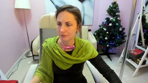 Aurora online show from January 1, 2025, 11:40 pm