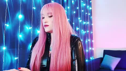 Snapshot of auroraunique chatting on March 5, 2025, 1:17 pm Aurora online show from March 5, 2025, 1:17 pm