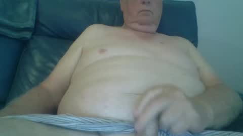 aussie1955 online show from December 3, 2024, 7:44 pm