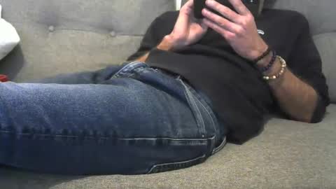 Snapshot of austin24100 chatting on February 19, 2025, 6:32 pm Austin online show from February 19, 2025, 6:32 pm