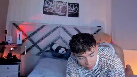 Snapshot of austin_connorr chatting on September 13, 2025, 9:53 am austin online show from September 13, 2025, 9:53 am