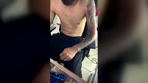 austindark1848 online show from May 10, 2026, 1:11 am