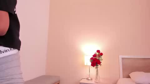 Snapshot of austintowers_ chatting on February 24, 2026, 8:18 pm Ebony Austin online show from February 24, 2026, 8:18 pm