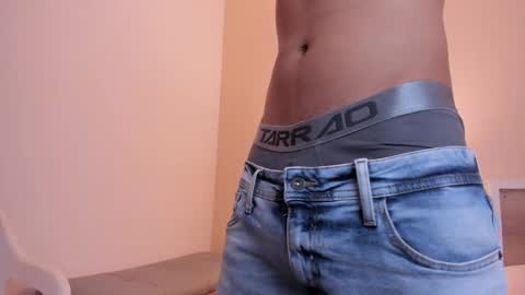 Snapshot of austintowers_ chatting on February 26, 2026, 7:46 pm Ebony Austin online show from February 26, 2026, 7:46 pm