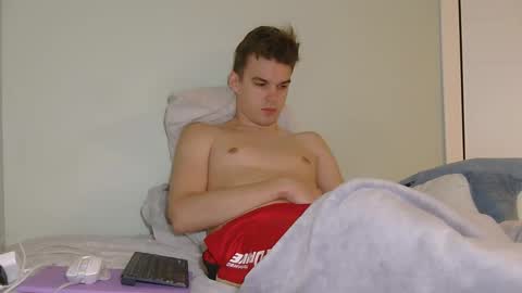 Auston 3 online show from September 29, 2025, 10:03 pm