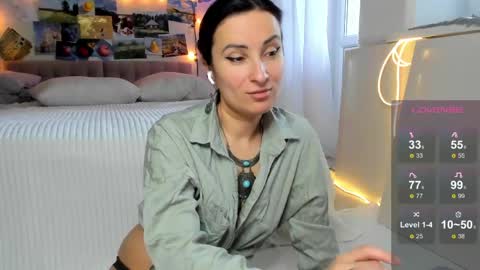 Snapshot of ava_athena chatting on June 3, 2026, 6:27 am Ava online show from June 3, 2026, 6:27 am