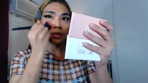 Ava online show from October 1, 2025, 5:46 am