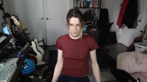 Ava online show from April 4, 2026, 8:28 pm