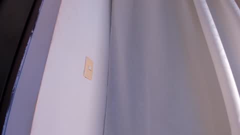 Snapshot of avaline_blanc chatting on January 16, 2025, 1:27 am Avaline Help me reach 100 likes TRANSMISSION EVERY DAY FROM 39 PM online show from January 16, 2025, 1:27 am