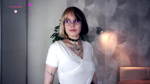 Snapshot of avaobierne chatting on February 6, 2026, 6:33 pm avaobierne online show from February 6, 2026, 6:33 pm