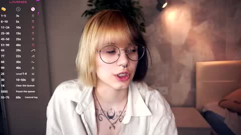 Snapshot of avaobierne chatting on February 14, 2026, 6:15 pm avaobierne online show from February 14, 2026, 6:15 pm