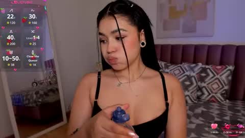 Ava  online show from November 15, 2025, 6:15 pm