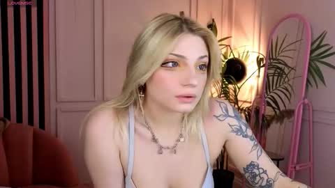 Snapshot of avasun chatting on February 7, 2026, 10:02 pm avasun online show from February 7, 2026, 10:02 pm