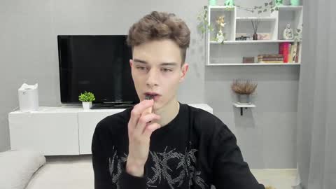 Snapshot of avegothy chatting on January 30, 2025, 10:50 am gothy 3 online show from January 30, 2025, 10:50 am