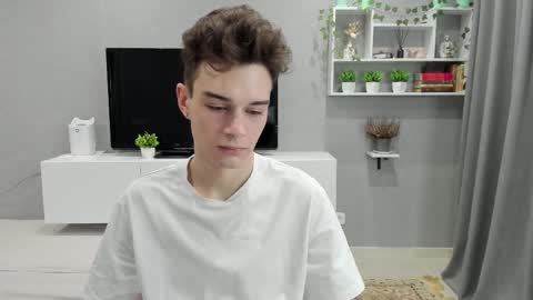 Snapshot of avegothy chatting on February 12, 2025, 1:37 pm gothy 3 online show from February 12, 2025, 1:37 pm