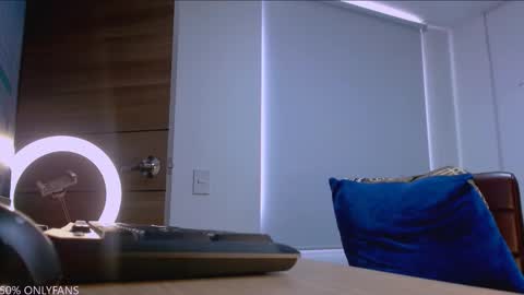 Hi im aqua is nice with me online show from January 11, 2026, 8:25 pm