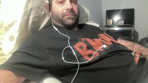 averagejoe345977 online show from February 13, 2026, 2:18 am