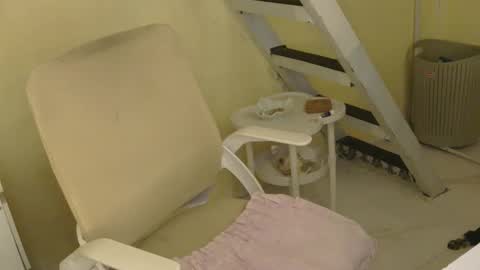 Snapshot of averageuncut1 chatting on February 10, 2026, 11:58 am Rhian online show from February 10, 2026, 11:58 am