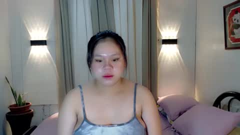 avery_7 online show from November 5, 2025, 2:50 pm