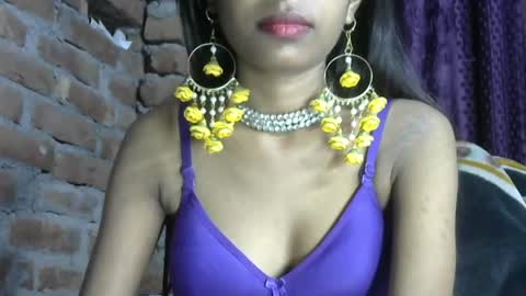 Snapshot of avery_lust01 chatting on January 28, 2025, 5:43 am avery_lust01 online show from January 28, 2025, 5:43 am