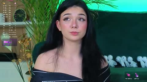 AveryWillow online show from November 17, 2025, 10:48 pm