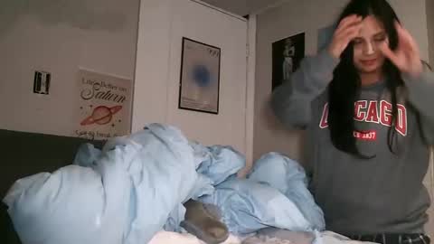 avilacynthia3 online show from March 5, 2026, 12:01 pm