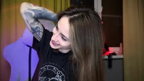 Aviva online show from December 19, 2024, 11:57 pm