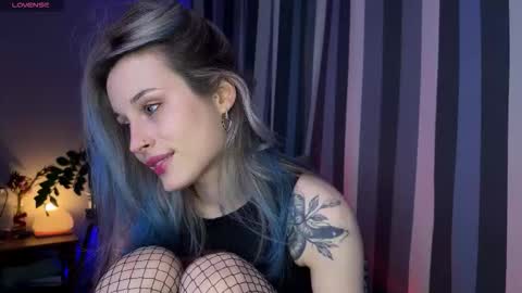 Aviva online show from October 4, 2025, 5:55 pm