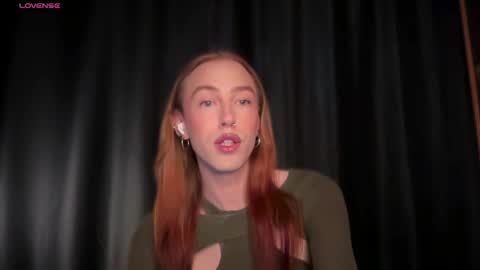 Snapshot of avril_pearly_ chatting on May 18, 2026, 10:54 am avril_pearly_ online show from May 18, 2026, 10:54 am