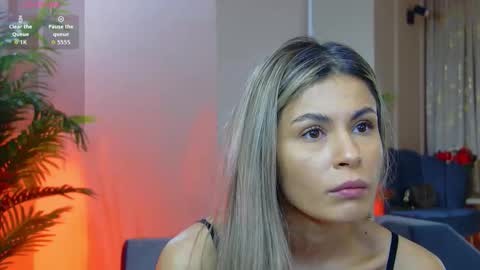 Snapshot of avrillcyrux chatting on December 17, 2025, 7:36 am AVRILL CYRUX online show from December 17, 2025, 7:36 am