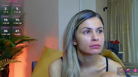 Snapshot of avrillcyrux chatting on February 19, 2026, 7:59 am AVRILL CYRUX online show from February 19, 2026, 7:59 am