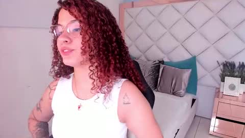 Snapshot of avrilwayne chatting on January 10, 2026, 12:40 pm Avril online show from January 10, 2026, 12:40 pm